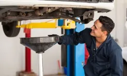 Fahrzeug Inspektion bei Amrein Automobile in Lahnstein