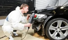 Karosseriearbeiten bei Amrein Automobile in Lahnstein